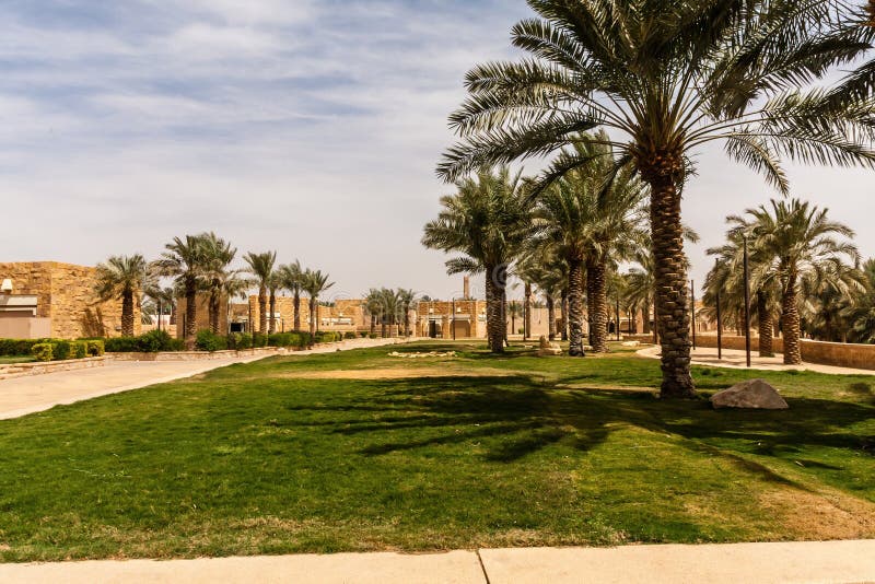 Discovering the Serenity and Splendor of Wadi Hanifah Riyadh - An Oasis in Urban Chaos